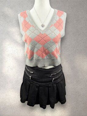 NWT Aeropostale Argyle Sweater Vest Women’s XS Pink & Gray Knit Preppy Academia